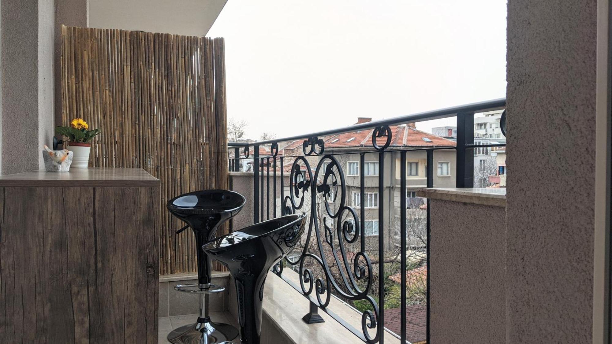 Lux 2 Central Apartment With Garage Plovdiv Extérieur photo